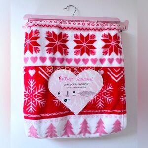 BETSEY JOHNSON Blanket Ultra Soft Plush Throw - Pink White & Red Christmas